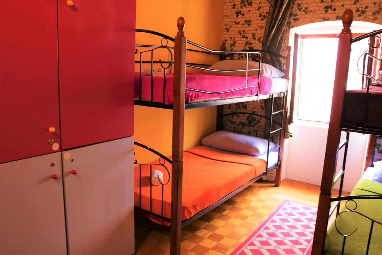 Hostel Alma 2 Porec Ngoại thất bức ảnh
