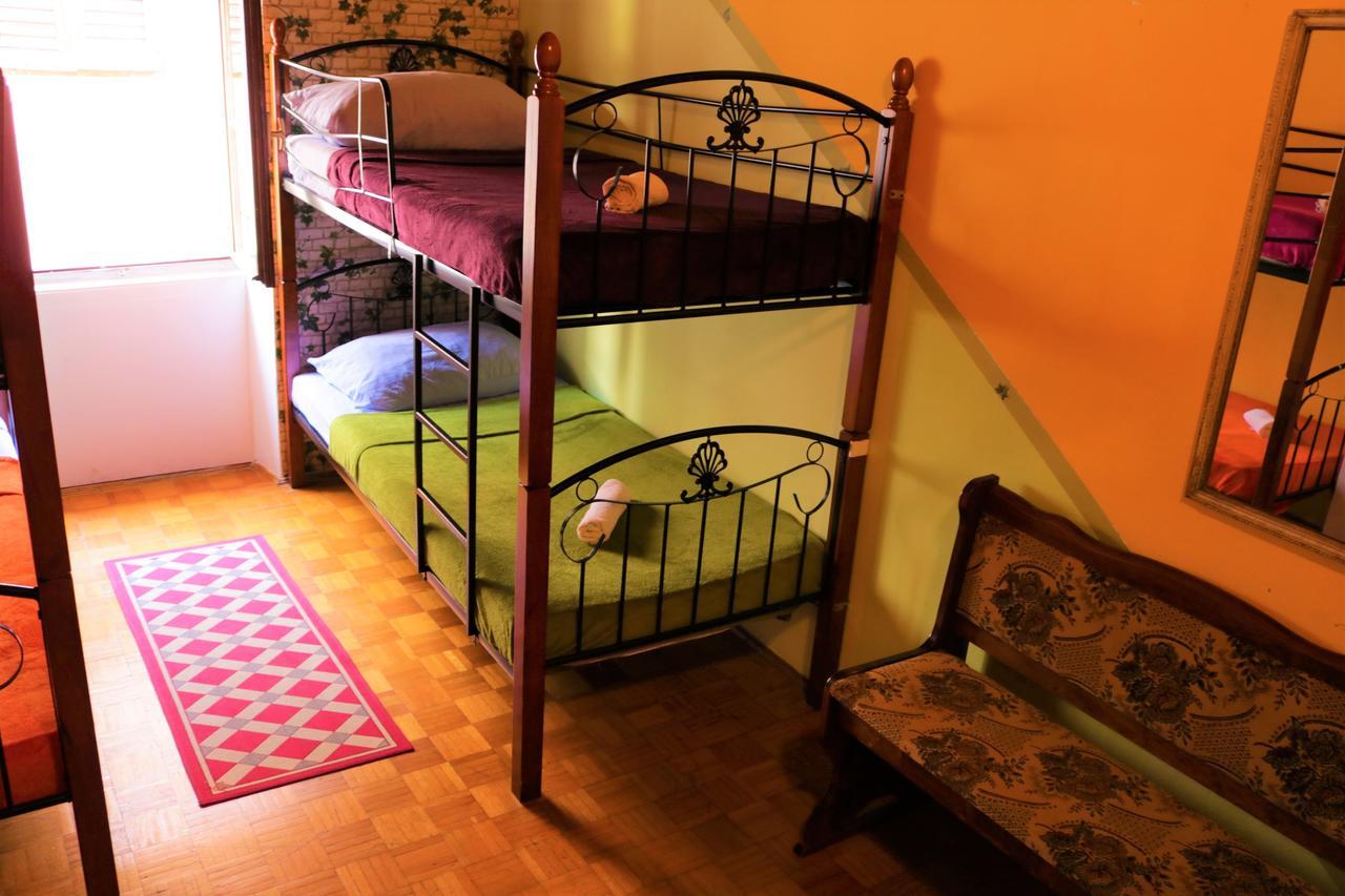 Hostel Alma 2 Porec Ngoại thất bức ảnh