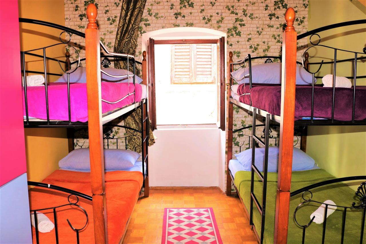 Hostel Alma 2 Porec Ngoại thất bức ảnh