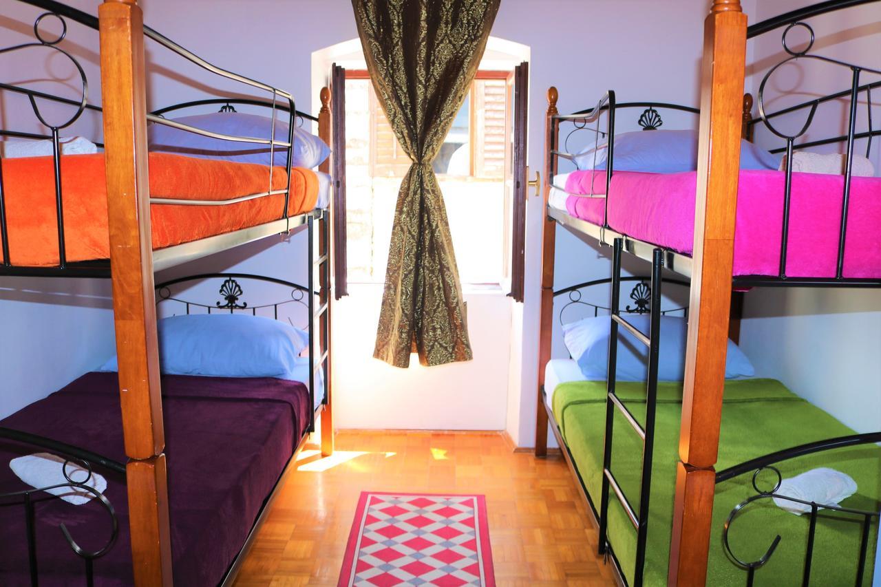 Hostel Alma 2 Porec Ngoại thất bức ảnh